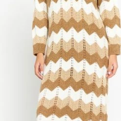 LOLALIZA Trui-jurk Met Zigzagprint - Camel - Maat XL -Dameskleding Verkoop 318x840