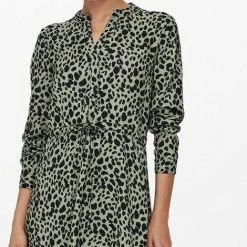 ONLY ONLCORY L/S V-NECK TUNIC WVN NOOS Dames T-shirt - Maat L -Dameskleding Verkoop 470x840 3