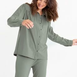 Groene Blouse Van Je M'appelle - Dames - Travelstof - Maat S - 5 Maten Beschikbaar -Dameskleding Verkoop 550x677 2