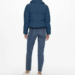 Only Jas Onldolly Short Puffer Jacket Otw No 15205371 Dark Denim Dames Maat - L -Dameskleding Verkoop 550x704 3