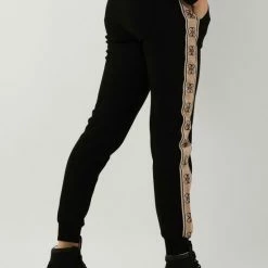 Guess Britney Jogger Dames Jogginsbroek - Zwart - Maat L 10 Guess Britney Jogger Dames Jogginsbroek - Zwart - Maat L -Dameskleding Verkoop 550x785 3