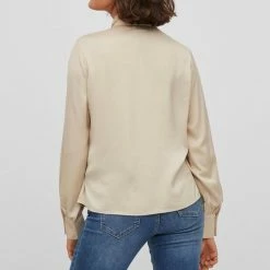 Vila Blouse Vielma L/s Shirt 14079469 Frosted Almond Dames Maat - W42 10 Vila Blouse Vielma L/s Shirt 14079469 Frosted Almond Dames Maat - W42 -Dameskleding Verkoop 550x785 40