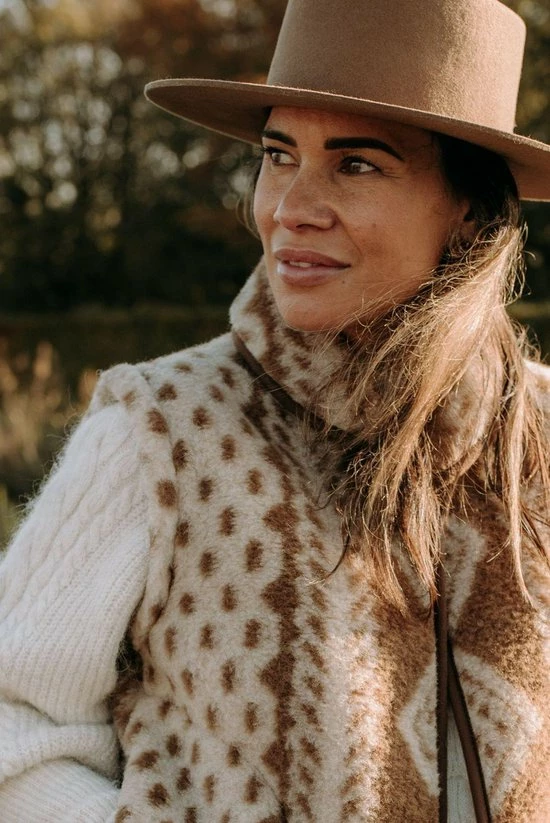 Alwero Dames Gilet "Gerda Aran 100% Wol " Bruin - Maat M 4 Alwero Dames Gilet "Gerda Aran 100% Wol " Bruin - Maat M - Afbeelding 4