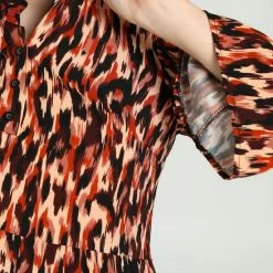 Cassis Korte Jurk In Viscose Met Dierenhuidmotief 13 Cassis Korte Jurk In Viscose Met Dierenhuidmotief -Dameskleding Verkoop 550x825 626