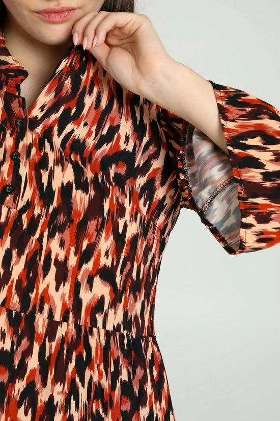 Cassis Korte Jurk In Viscose Met Dierenhuidmotief 5 Cassis Korte Jurk In Viscose Met Dierenhuidmotief - Afbeelding 5